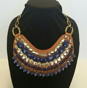 Stella and Dot bib necklace